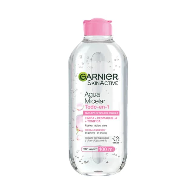 agua micelar rosa